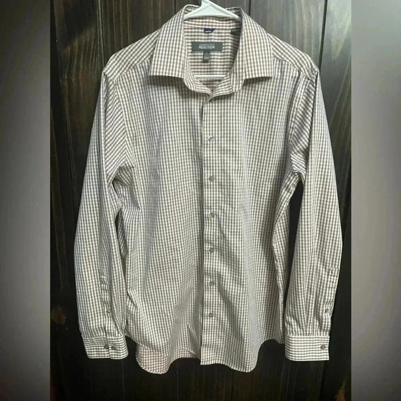Kenneth Cole Reaction Other - Kenneth Cole Reaction Men’s Button Down. Size L